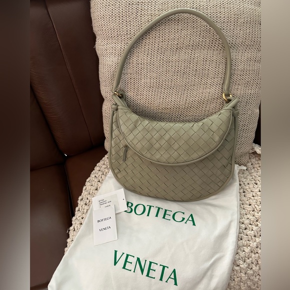 Bottega Veneta Medium Gemelli Shoulder Bag - Travertine Muse/Brass-New with Tags - Picture 1 of 5